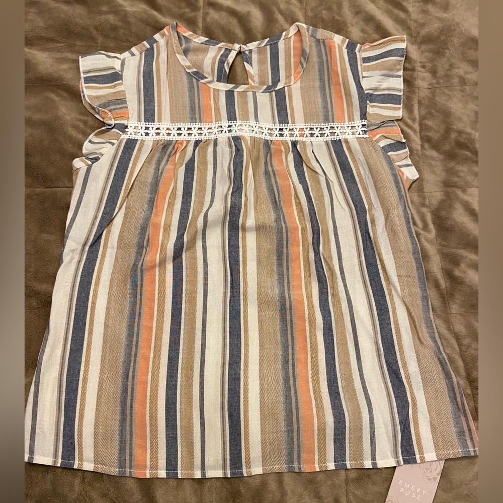 Emery Rose top - size small. Never worn/NWT